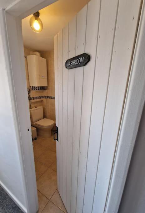 Black Cat Cottage - Central Pickering Grade 2 Listed Cottage Esterno foto