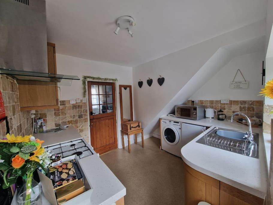 Black Cat Cottage - Central Pickering Grade 2 Listed Cottage Esterno foto